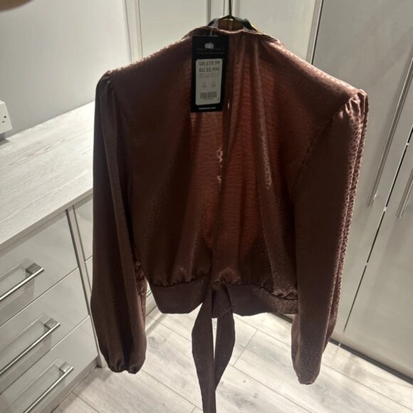 Coral new look top - Picture 3 of 3